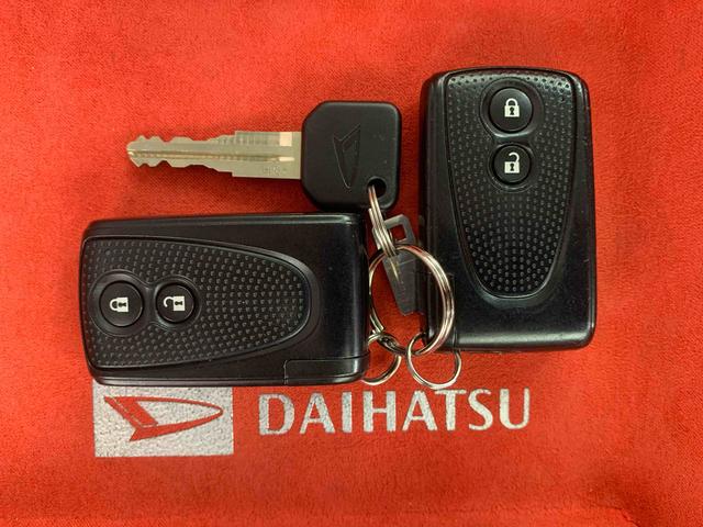 ミラココアココアプラスＸ　タイヤ新品　保証付きナビ　ドラレコ　ＥＴＣ　バックカメラ（静岡県）の中古車