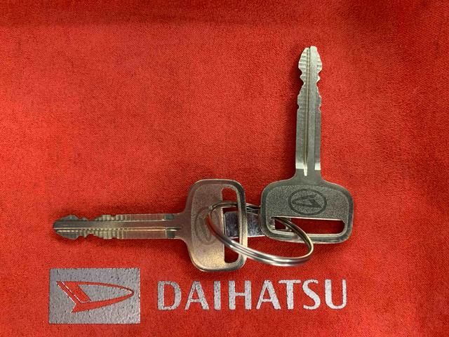 ハイゼットトラックジャンボスタンダード　５ＭＴ　４ＷＤ　保証付き（静岡県）の中古車