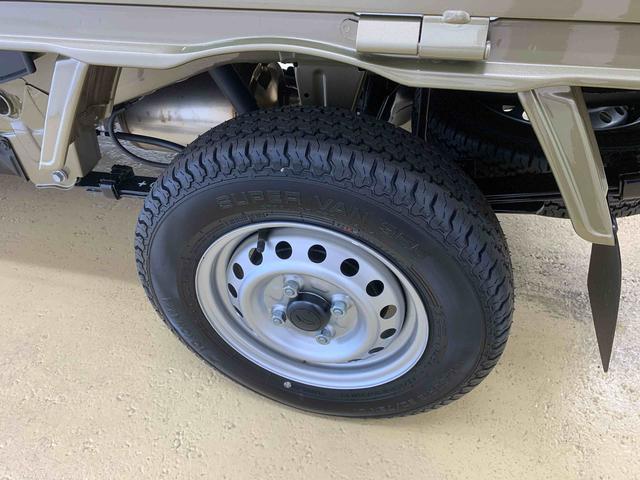 ハイゼットトラックジャンボスタンダード　ラジオ　４ＷＤ　５ＭＴ　保証付きまごころ保証１年付き　記録簿　取扱説明書　衝突被害軽減システム　オートマチックハイビーム　レーンアシスト　エアコン　パワーステアリング　エアバッグ　ＡＢＳ（静岡県）の中古車