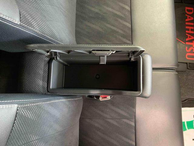 タントカスタムＲＳ　トップエディションＳＡ　後席モニター　保証付きナビ　バックカメラ（静岡県）の中古車
