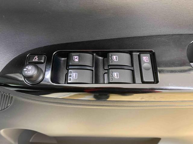 タントカスタムＲＳ　トップエディションＳＡ　後席モニター　保証付きナビ　バックカメラ（静岡県）の中古車
