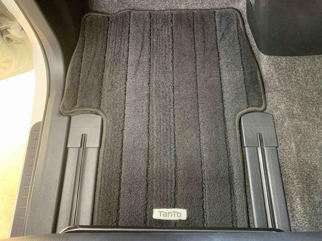 タントカスタムＲＳ　トップエディションＳＡ　後席モニター　保証付きナビ　バックカメラ（静岡県）の中古車