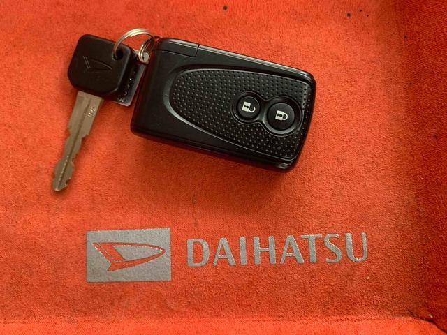 ミラココアココアプラスＸ　ナビ　保証付きバックカメラ（静岡県）の中古車