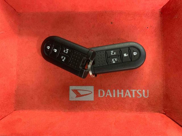 タントカスタムＲＳ　トップエディションＳＡIII　タイヤ新品保証付まごころ保証１年付き　記録簿　取扱説明書　ナビ　バックカメラ　衝突被害軽減システム　スマートキー　オートマチックハイビーム　アルミホイール　ターボ　レーンアシスト　ワンオーナー　エアバッグ（静岡県）の中古車