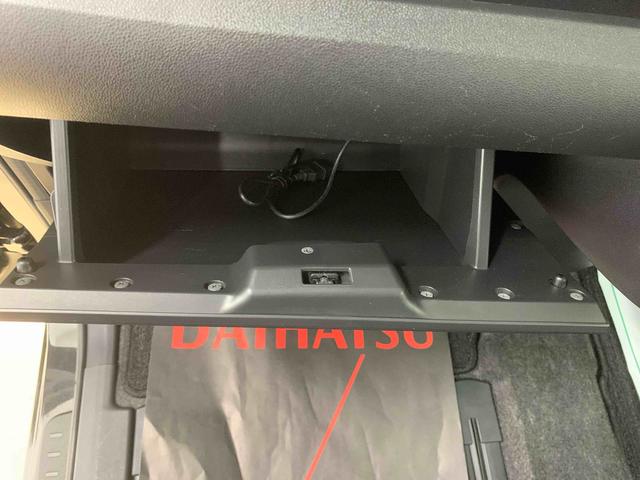 タントカスタムＲＳ　トップエディションＳＡIII　タイヤ新品保証付まごころ保証１年付き　記録簿　取扱説明書　ナビ　バックカメラ　衝突被害軽減システム　スマートキー　オートマチックハイビーム　アルミホイール　ターボ　レーンアシスト　ワンオーナー　エアバッグ（静岡県）の中古車