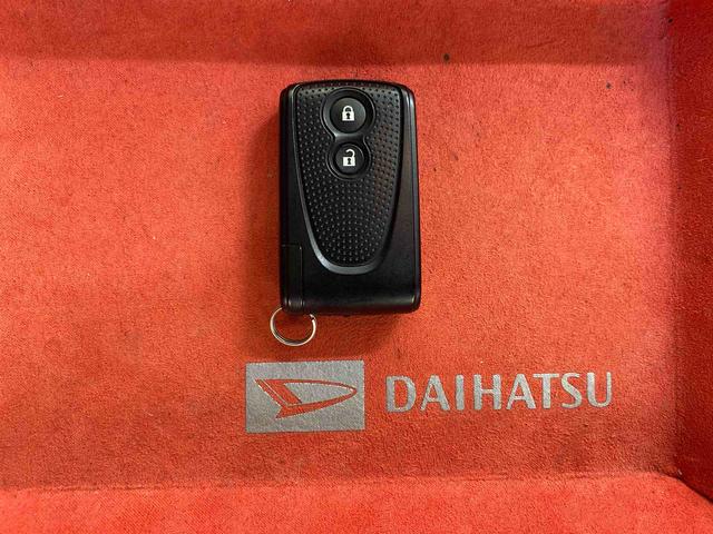 ムーヴカスタム RSスマートセレクションSA タイヤ新品 保証付き記録簿 取扱説明書 社外ナビ ETC バックカメラ 衝突被害軽減システム スマートキー アルミホイール ターボ エアバッグ エアコン パワーステアリング パワーウィンドウ ABS(静岡県)の中古車