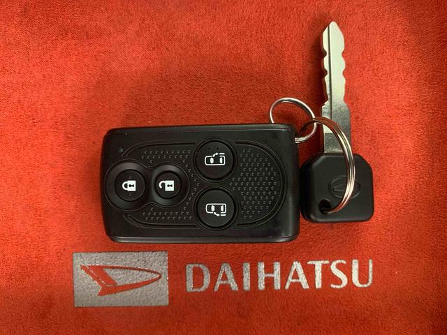 タントカスタムＲＳ　タイヤ新品　保証付き社外ナビ　バックカメラ（静岡県）の中古車
