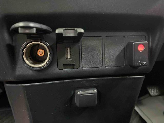 トールＸ　ナビ　保証付きまごころ保証１年付き　記録簿　取扱説明書　ＥＴＣ　バックカメラ　スマートキー　ワンオーナー　エアバッグ　エアコン　パワーステアリング　パワーウィンドウ　ＡＢＳ（静岡県）の中古車