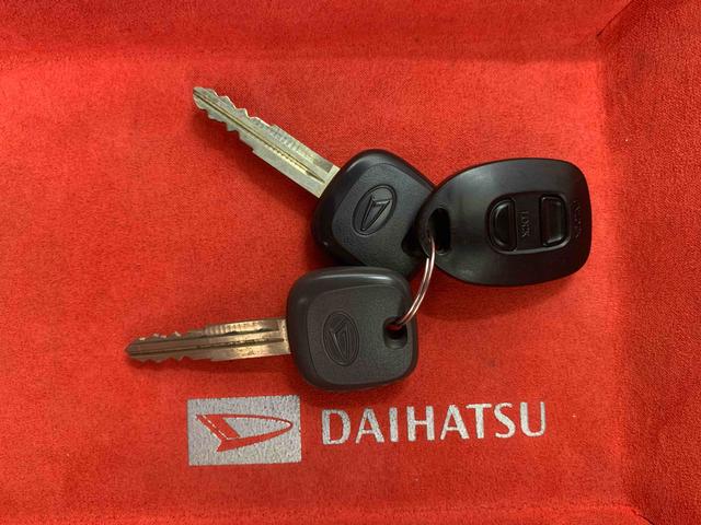 コペンアクティブトップ　タイヤ新品　保証付きＣＤ　ＭＤ　バッテリー新品（静岡県）の中古車