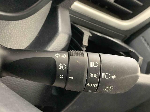 トールカスタムＧ　リミテッド　ＳＡIII　タイヤ新品　保証付きナビ　ＥＴＣ　バックカメラ（静岡県）の中古車