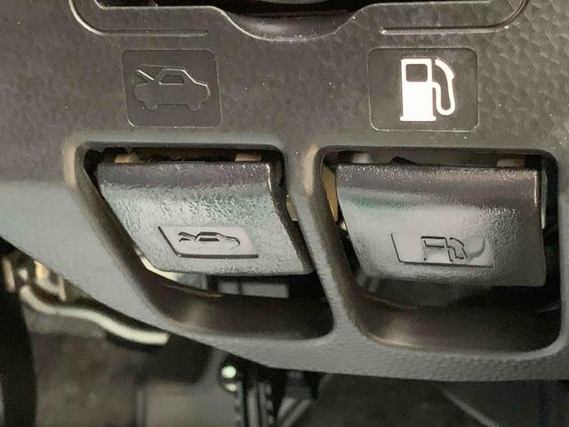 トールカスタムＧ　リミテッド　ＳＡIII　タイヤ新品　保証付きナビ　ＥＴＣ　バックカメラ（静岡県）の中古車