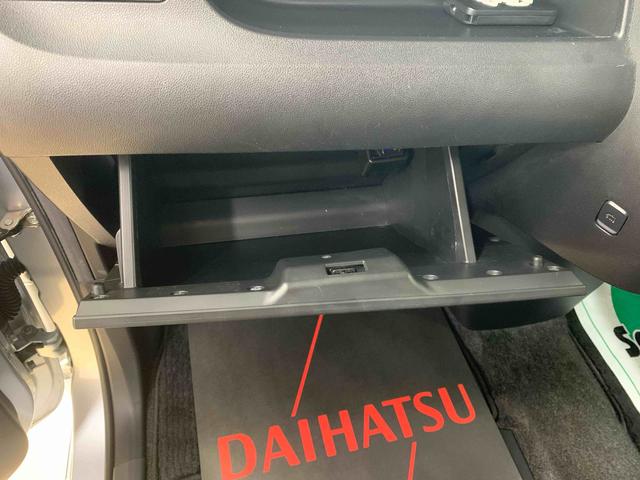 タントカスタムＲＳトップエディションＶＳ　ＳＡIII　ナビ保証付きタイヤ新品　後席モニター　ドラレコ　ＥＴＣ　バックカメラ（静岡県）の中古車