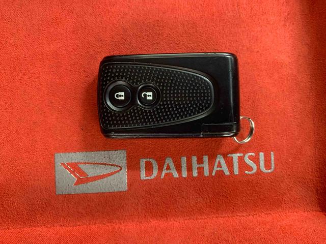 ムーヴカスタム　ＲＳ　タイヤ新品保証付き　記録簿　取扱説明書　スマートキー　アルミホイール　ターボ　ワンオーナー　エアバッグ　エアコン　パワーステアリング　パワーウィンドウ　ＣＤ　ＡＢＳ（静岡県）の中古車