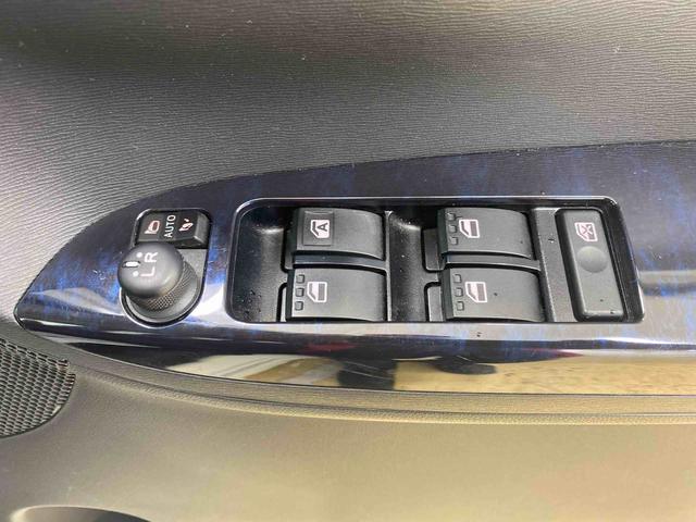 タントカスタムＸ　トップエディションＳＡII　ナビまごころ保証１年付き　記録簿　取扱説明書　ＥＴＣ　バックカメラ　衝突被害軽減システム　スマートキー　アルミホイール　レーンアシスト　ワンオーナー　エアバッグ　エアコン　パワーステアリング　ＡＢＳ（静岡県）の中古車