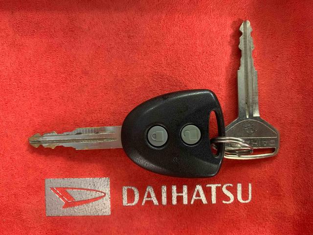 ハイゼットトラックジャンボ　ナビ４ＷＤ　まごころ保証１年付き　記録簿　取扱説明書　ＡＴ　ドラレコ　ＥＴＣ　キーレスエントリー　ワンオーナー　エアバッグ　エアコン　パワーステアリング　パワーウィンドウ　ＡＢＳ（静岡県）の中古車