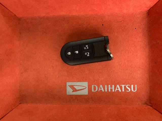 ムーヴキャンバスＸリミテッドメイクアップ　ＳＡII　タイヤ新品まごころ保証１年付き　記録簿　取扱説明書　ＥＴＣ　ナビ　衝突被害軽減システム　スマートキー　レーンアシスト　ワンオーナー　エアバッグ　エアコン　パワーステアリング　パワーウィンドウ　ＡＢＳ（静岡県）の中古車