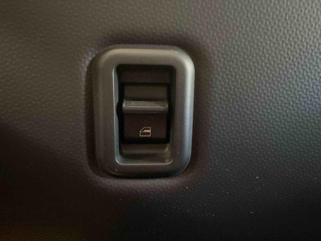 トールカスタムＧ　ターボ　ＳＡIII　　ナビまごころ保証１年付き　記録簿　取扱説明書　ドラレコ　ＥＴＣ　バックカメラ　衝突被害軽減システム　スマートキー　オートマチックハイビーム　アルミホイール　ターボ　レーンアシスト　ワンオーナー　エアバッグ（静岡県）の中古車