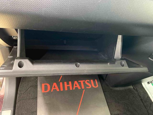 トールカスタムＧ　ターボ　ＳＡIII　　ナビまごころ保証１年付き　記録簿　取扱説明書　ドラレコ　ＥＴＣ　バックカメラ　衝突被害軽減システム　スマートキー　オートマチックハイビーム　アルミホイール　ターボ　レーンアシスト　ワンオーナー　エアバッグ（静岡県）の中古車