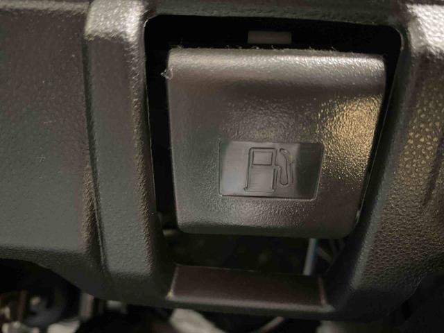 ムーヴキャンバスＸリミテッドメイクアップ　ＳＡII　タイヤ新品ナビ　バックカメラ（静岡県）の中古車