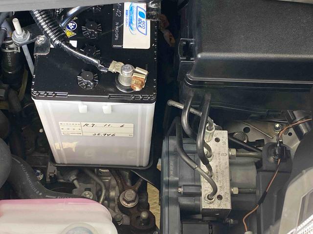 ムーヴキャンバスＸリミテッドメイクアップ　ＳＡII　タイヤ新品ナビ　バックカメラ（静岡県）の中古車