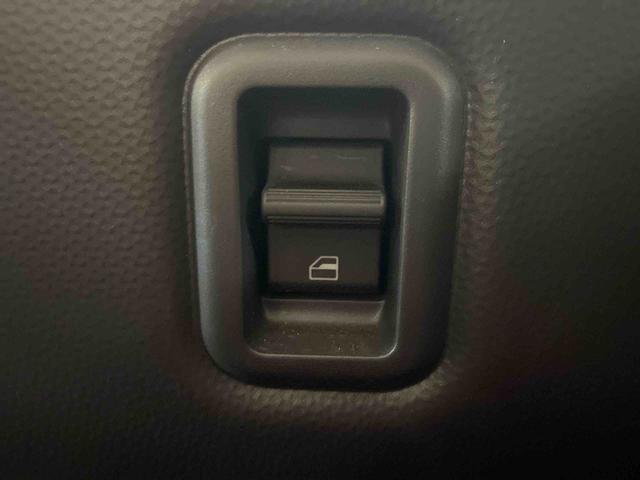 ルーミーＧ　タイヤ新品　保証付きナビ　バックカメラ（静岡県）の中古車