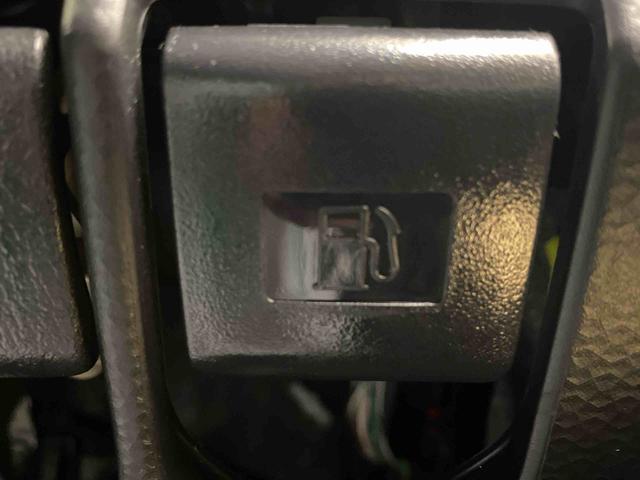 ルーミーＧ　タイヤ新品　保証付きナビ　バックカメラ（静岡県）の中古車