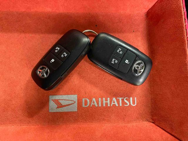 ルーミーＧ　タイヤ新品　保証付きナビ　バックカメラ（静岡県）の中古車