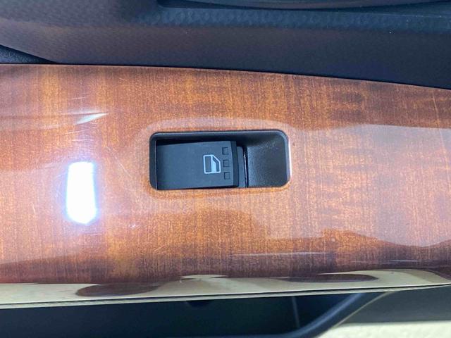 ルーミーＧ　タイヤ新品　保証付きナビ　バックカメラ（静岡県）の中古車