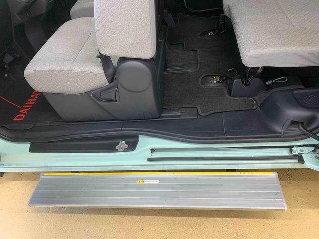 タントＸ　タイヤ新品　保証付きＣＤ（静岡県）の中古車