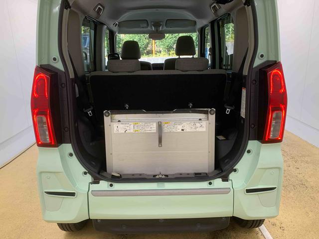 タントＸ　タイヤ新品　保証付きＣＤ（静岡県）の中古車