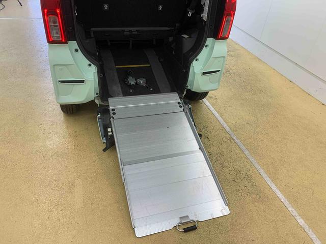 タントＸ　タイヤ新品　保証付きＣＤ（静岡県）の中古車