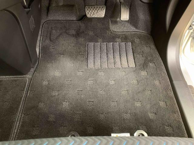 ルーミーカスタムＧ　タイヤ新品　保証付きディスプレイオーディオ　バックカメラ（静岡県）の中古車