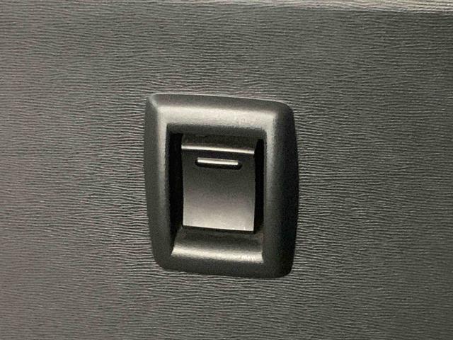 タントカスタムRS SA タイヤ新品 保証付き後席モニター ナビ ETC バックカメラ(静岡県)の中古車