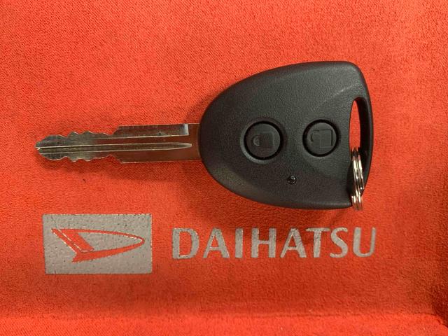 ミライースL SAIIIまごころ保証1年付き 記録簿 取扱説明書 衝突被害軽減システム キーレスエントリー オートマチックハイビーム レーンアシスト ワンオーナー エアバッグ エアコン パワーステアリング パワーウィンドウ(静岡県)の中古車