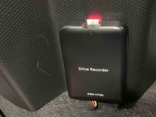 タントカスタムＲＳセレクション　ナビ　保証付きまごころ保証１年付き　記録簿　取扱説明書　ドラレコ　ＥＴＣ　バックカメラ　オートマチックハイビーム　衝突被害軽減システム　スマートキー　アルミホイール　ターボ　レーンアシスト　ワンオーナー　エアバッグ（静岡県）の中古車