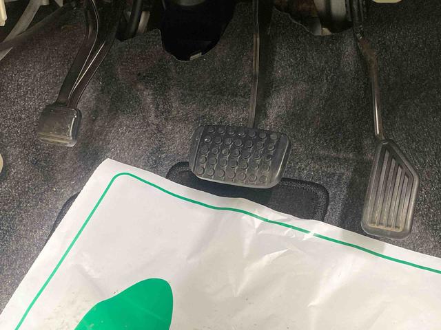 ムーヴＬ　ナビ　保証付き保証付き　記録簿　取扱説明書　ボンネット凹み有り　キーレスエントリー　ワンオーナー　エアバッグ　エアコン　パワーステアリング　パワーウィンドウ　ＡＢＳ（静岡県）の中古車