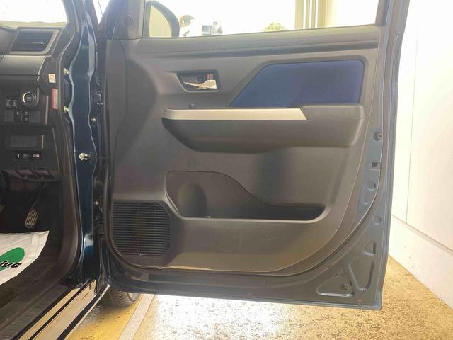 トールカスタムＧ　ターボ　ＳＡII　後席モニター　保証付きナビ　ＥＴＣ（静岡県）の中古車