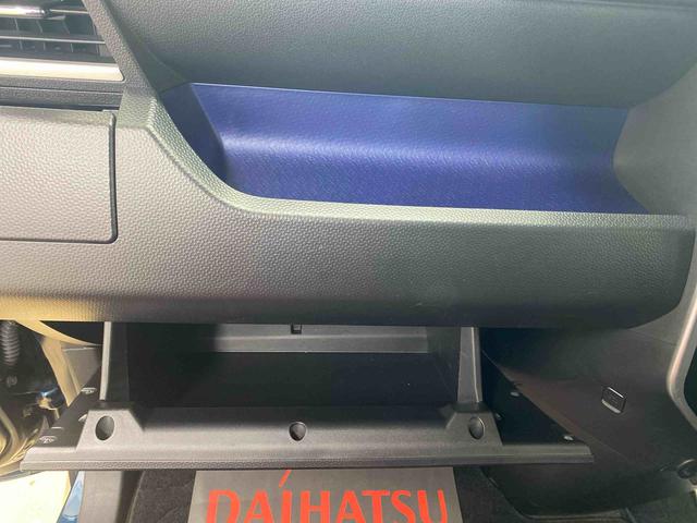 トールカスタムＧ　ターボ　ＳＡII　後席モニター　保証付きナビ　ＥＴＣ（静岡県）の中古車