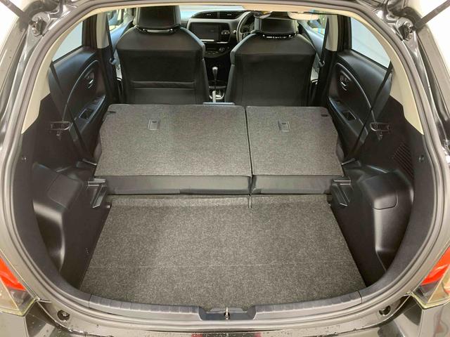 ヴィッツハイブリッドＧＲスポーツ　ナビ　保証付きまごころ保証１年付き　記録簿　取扱説明書　ＥＴＣ　バックカメラ　スマートキー　ドライブレコーダー　エアバッグ　エアコン　パワーステアリング　パワーウィンドウ　ＡＢＳ（静岡県）の中古車