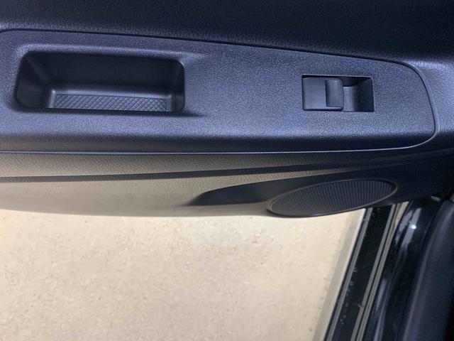 ヴィッツハイブリッドＧＲスポーツ　ナビ　保証付きまごころ保証１年付き　記録簿　取扱説明書　ＥＴＣ　バックカメラ　スマートキー　ドライブレコーダー　エアバッグ　エアコン　パワーステアリング　パワーウィンドウ　ＡＢＳ（静岡県）の中古車