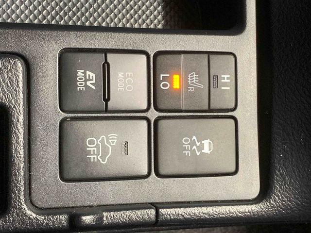 ヴィッツハイブリッドＧＲスポーツ　ナビ　保証付きまごころ保証１年付き　記録簿　取扱説明書　ＥＴＣ　バックカメラ　スマートキー　ドライブレコーダー　エアバッグ　エアコン　パワーステアリング　パワーウィンドウ　ＡＢＳ（静岡県）の中古車