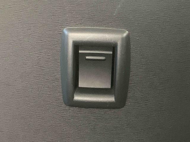 タントカスタムＸ　トップエディションＳＡIII　タイヤ新品　保証付ナビ　バックカメラ（静岡県）の中古車