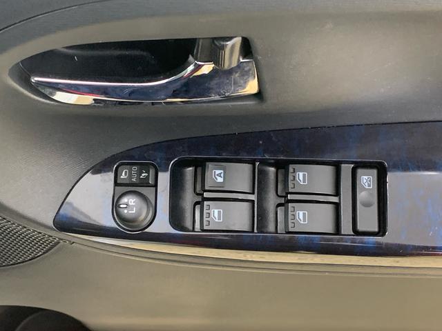 タントカスタムＸ　トップエディションＳＡIII　タイヤ新品　保証付ナビ　バックカメラ（静岡県）の中古車