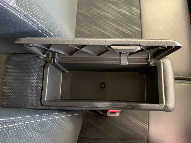 タントカスタムＸ　トップエディションＳＡIII　タイヤ新品　保証付ナビ　バックカメラ（静岡県）の中古車