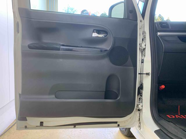 タントカスタムＸ　トップエディションＳＡIII　タイヤ新品　保証付ナビ　バックカメラ（静岡県）の中古車