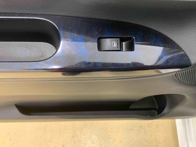 タントカスタムＸ　トップエディションＳＡIII　タイヤ新品　保証付ナビ　バックカメラ（静岡県）の中古車