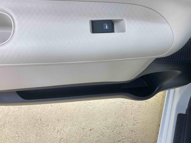 ムーヴキャンバスＸリミテッド　ＳＡII　タイヤ新品　保証付きナビ　バックカメラ（静岡県）の中古車