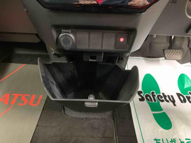 トールカスタムＧ　ナビ　バックカメラ　保証付き（静岡県）の中古車