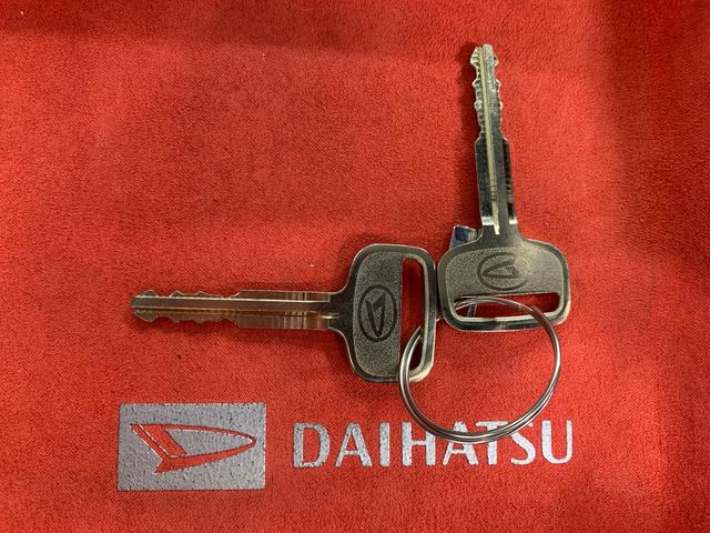 ハイゼットトラックスタンダード　４ＷＤ　ラジオ　保証付き（静岡県）の中古車