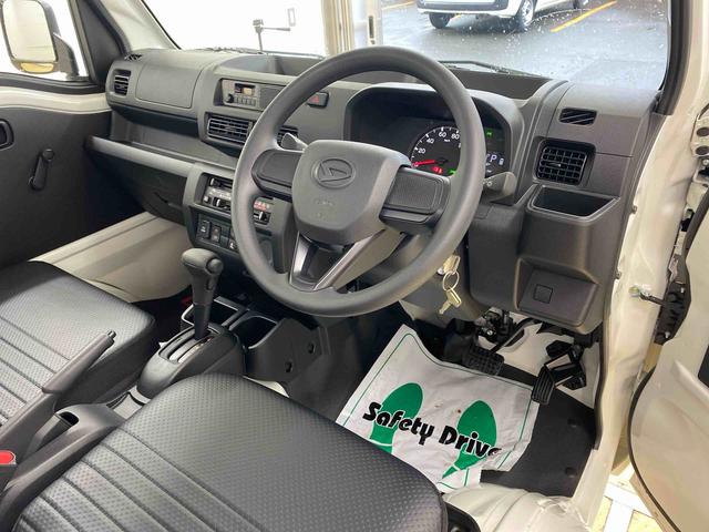 ハイゼットトラックスタンダード　４ＷＤ　保証付きまごころ保証１年付き　記録簿　取扱説明書　ＣＶＴ　ラジオ　衝突被害軽減システム　オートマチックハイビーム　レーンアシスト　禁煙車　ワンオーナー　エアコン　パワーステアリング　エアバッグ　ＡＢＳ（静岡県）の中古車